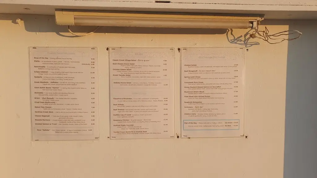 Menü_Taverna Nafsika_Ágios Stéfanos_Bild_1