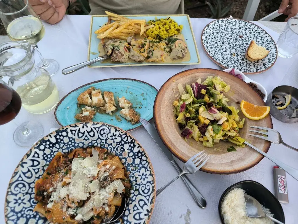 MOURAGIO RESTAURANT & PIZZA POROS_Póros_slider_image_3