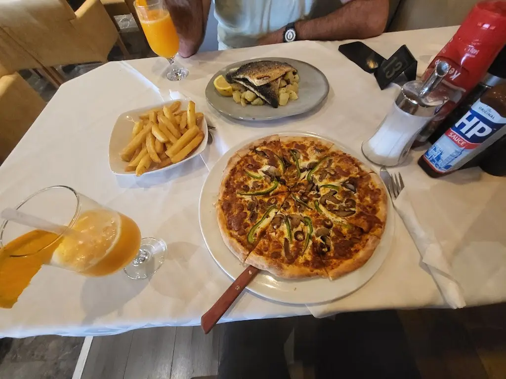 Menü_Condor Restaurant Bar_Ágios Stéfanos_Bild_7