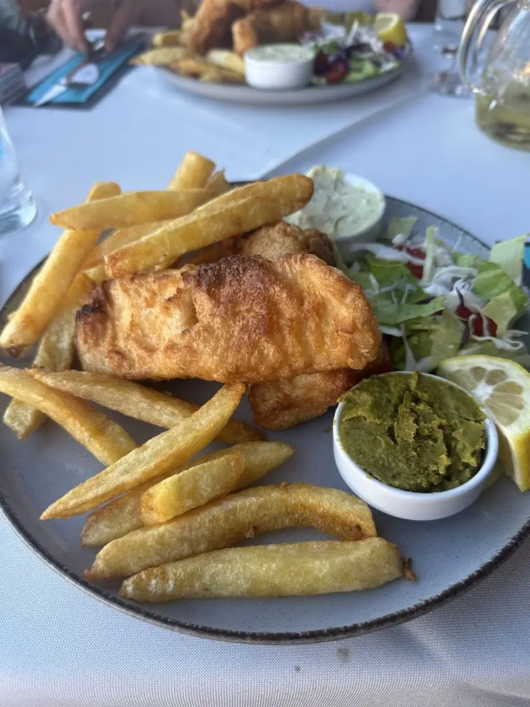 Condor Restaurant Bar_Ágios Stéfanos_slider_image_3