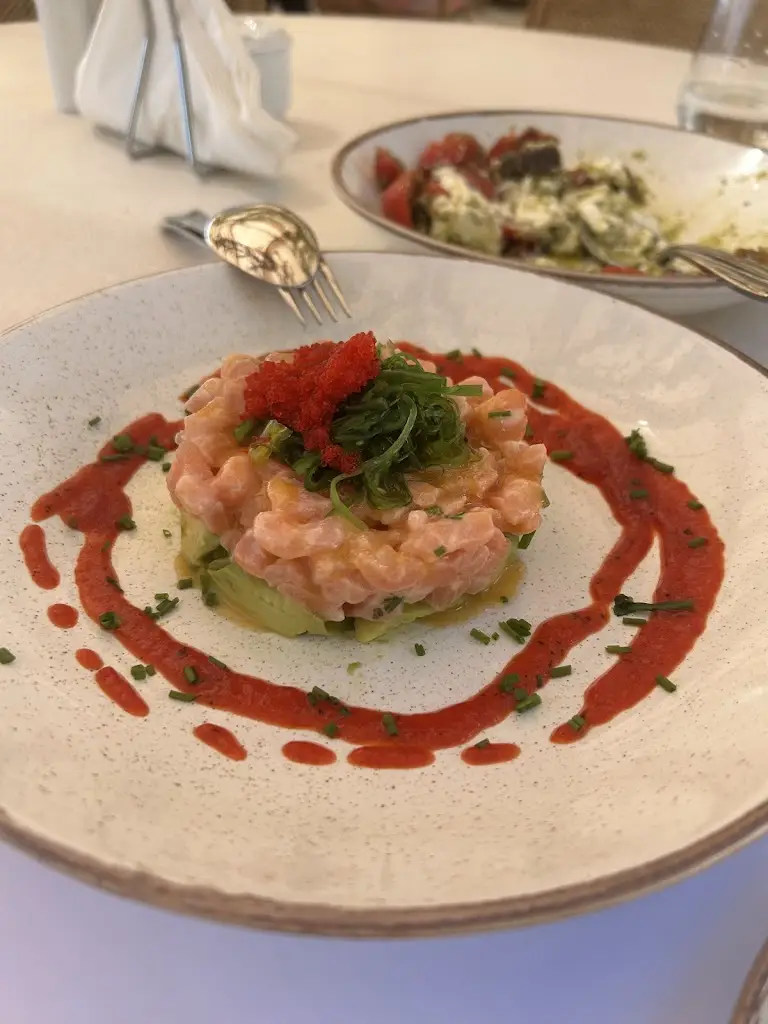 Arsanas_Póros_slider_image_3