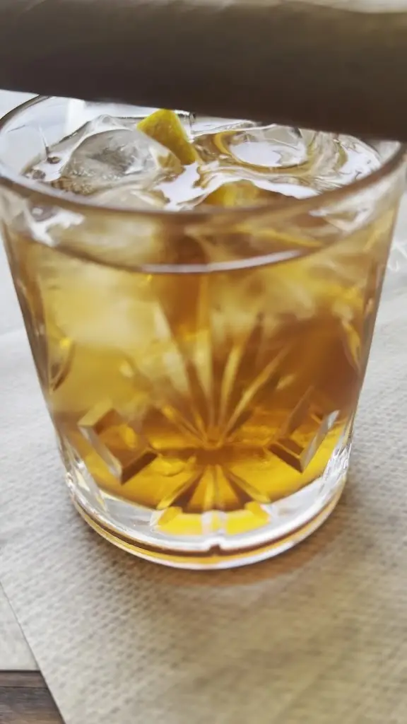 Seen Poros_Póros_slider_image_2