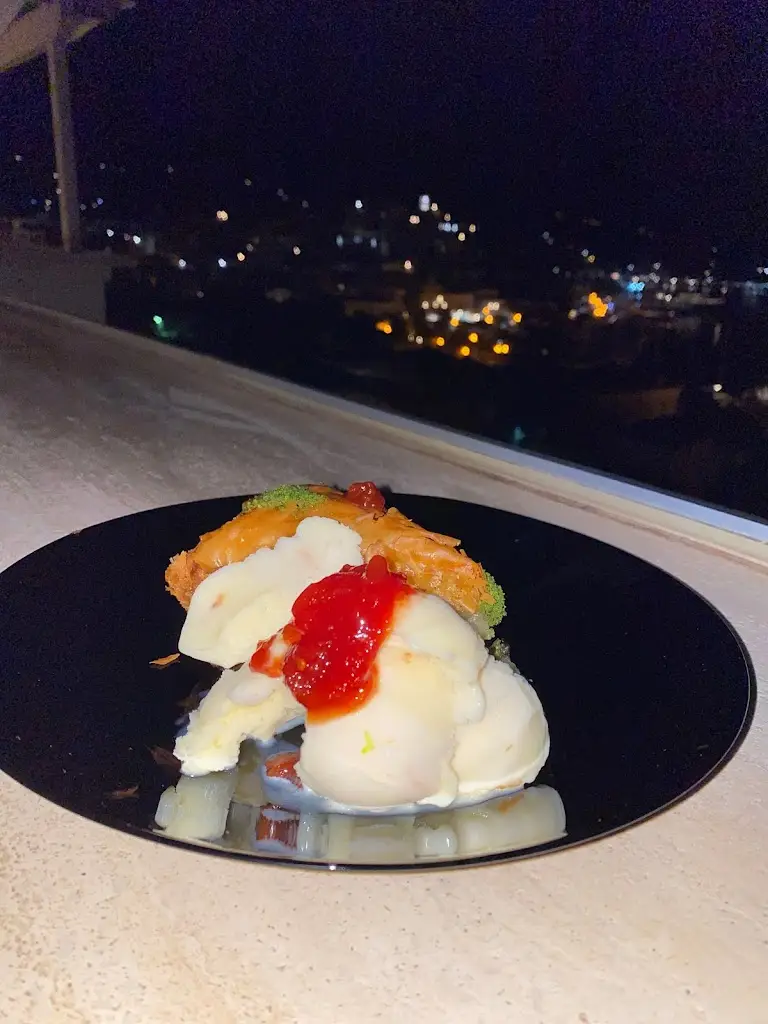 Oceanis Rooftop Garden Cocktails_Póros_slider_image_3