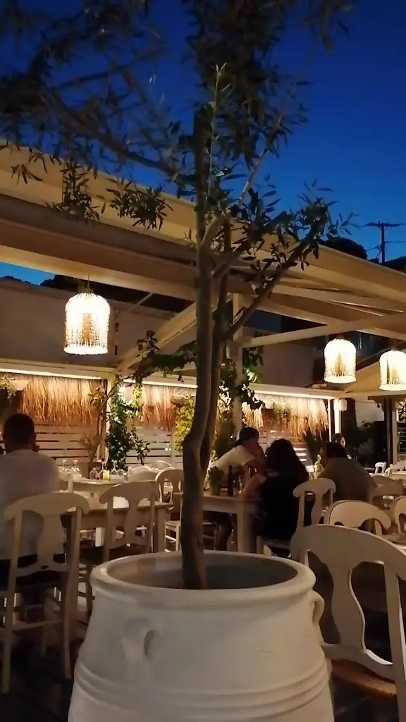 ASKELI_Póros_slider_image_2