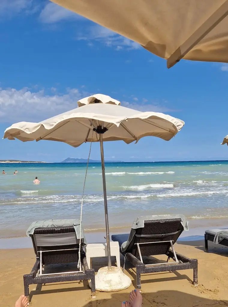 Stefano Bertolli_MANGO Lounge Bar - Restaurant_Ágios Stéfanos_Bewertung