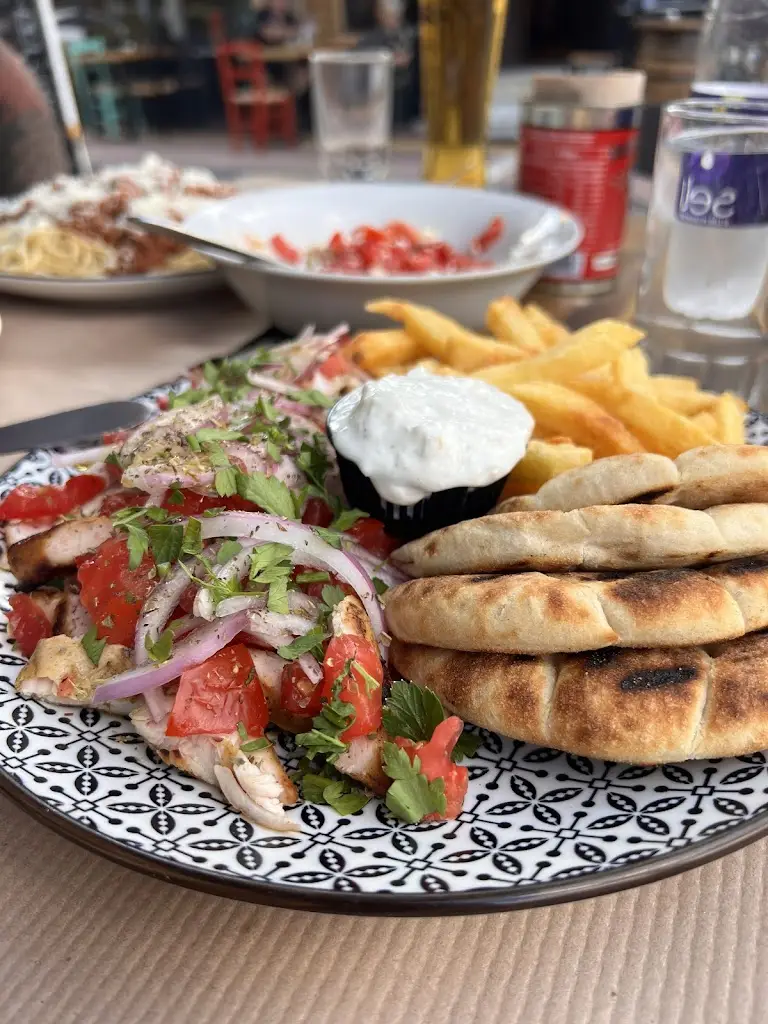 Sonny Wong_ATAKA_Spáta_Bewertung