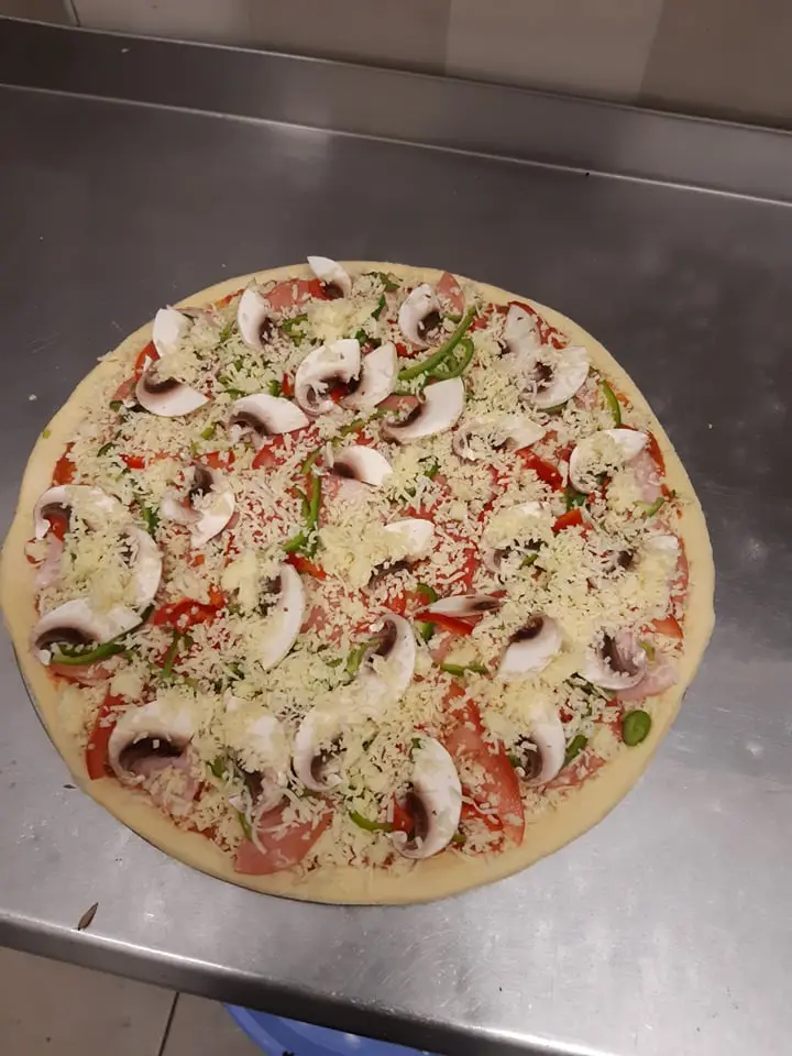 Menü_Πιτσαρία strEAT Cafè_Skála Oropoú_Bild_6