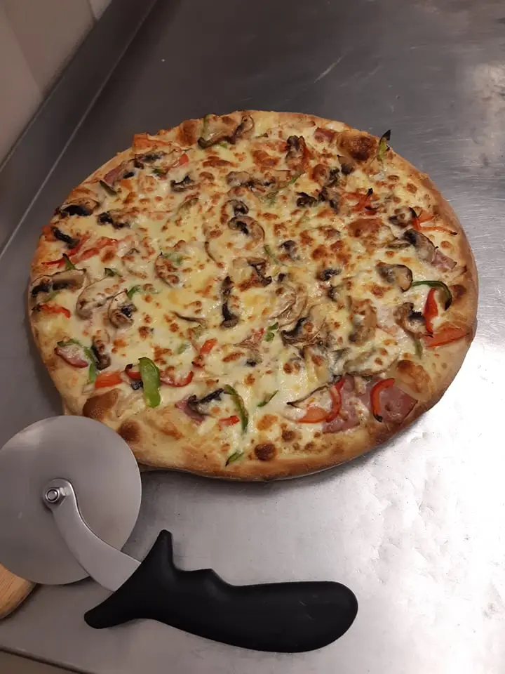 Menü_Πιτσαρία strEAT Cafè_Skála Oropoú_Bild_9