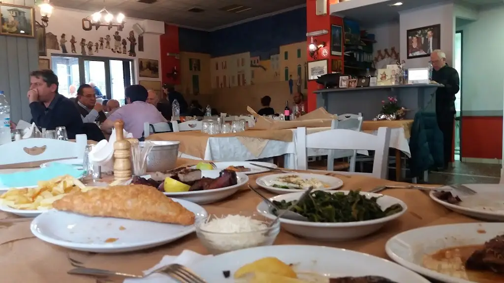 Menü_Pipinios_Stamáta_Bild_2