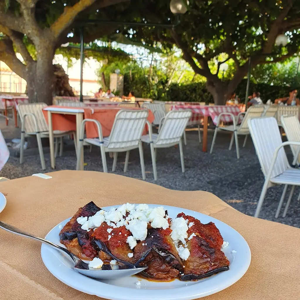 Menü_Amygdaleza_Stamáta_Bild_7