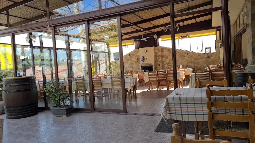 Kokkalis_Stamáta_slider_image_2