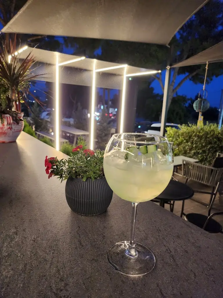 Menu_AleGio Italian Restaurant and more_Thrakomakedónes_image_8