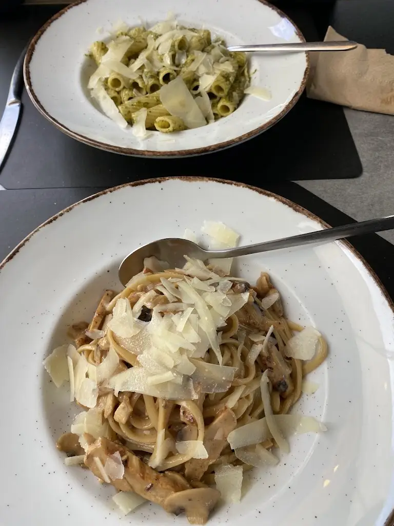 Ειρηνη Δελ_AleGio Italian Restaurant and more_Thrakomakedónes_review