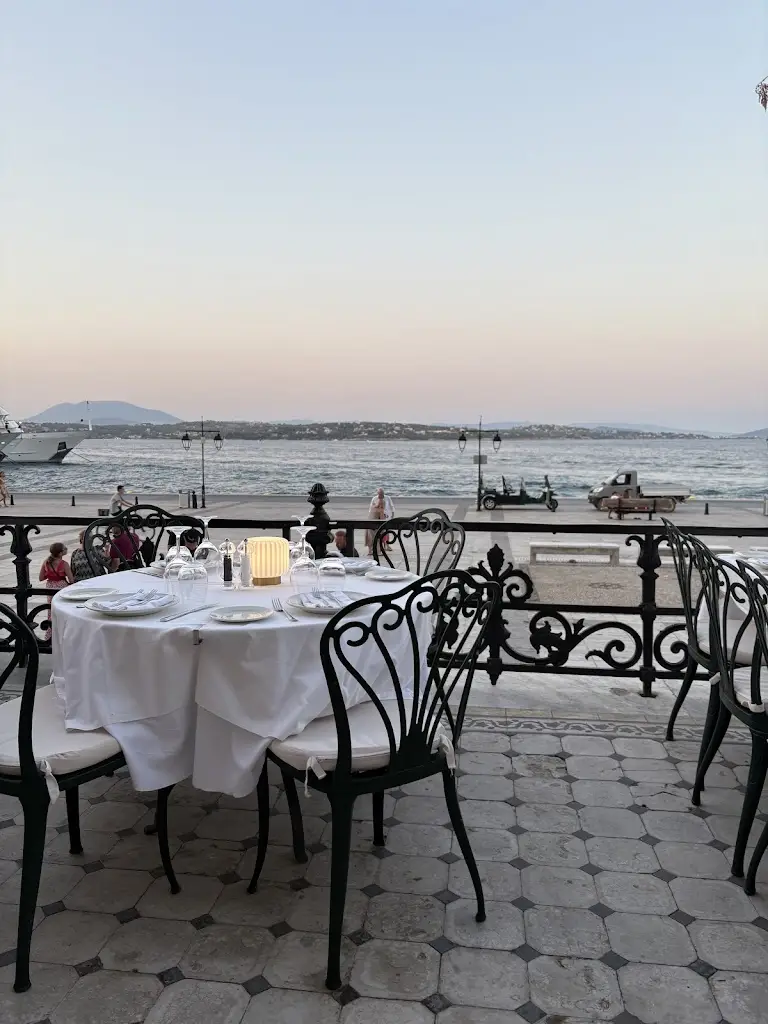 On The Verandah Restaurant in Spétses