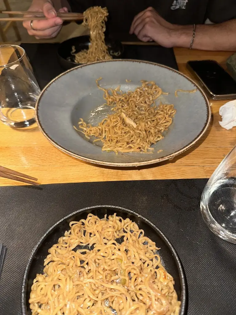 Roy Lengy_Kazoku_Spétses_Bewertung