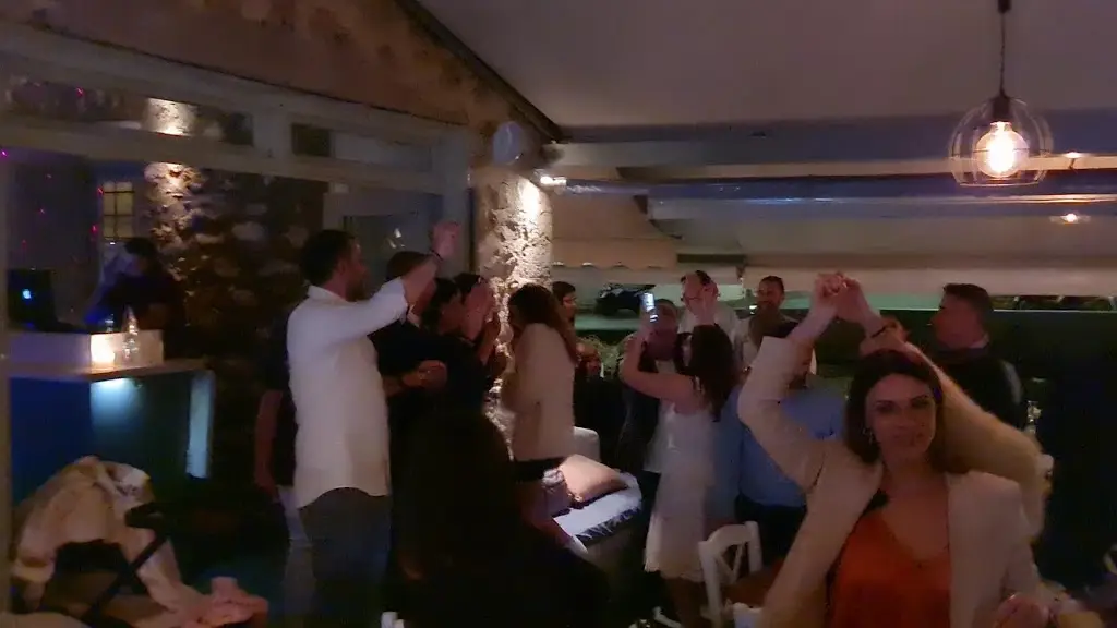 MOURAYO_Spétses_slider_image_2