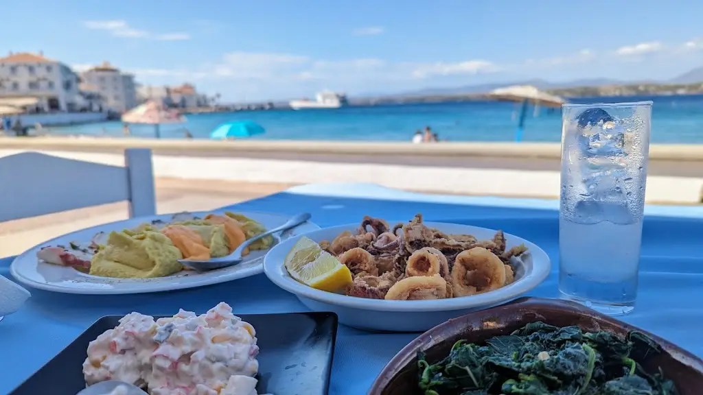 Ostria_Spétses_slider_image_3