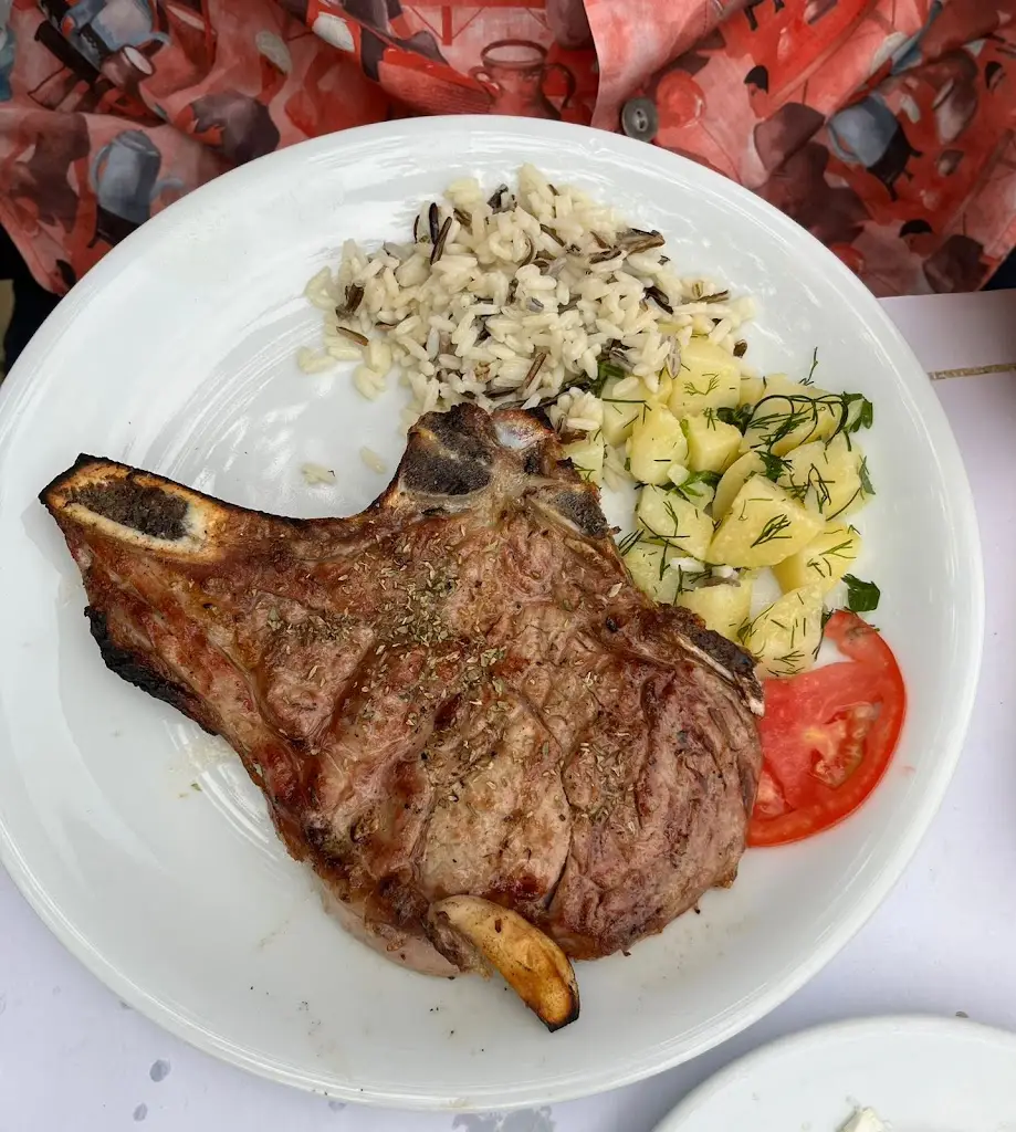 To Pachni_Spétses_slider_image_3