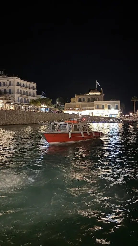 Hande Arslan_Provenza spetses_Spétses_Bewertung