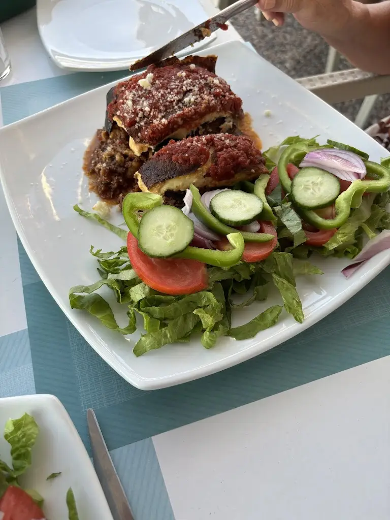 Brian Pitt_Fantasea Bar Restaurant_Ágios Stéfanos_review