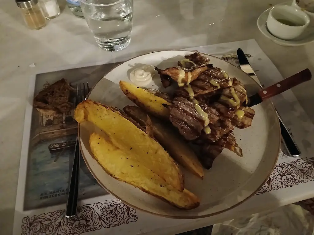 Orloff Restaurant_Spétses_slider_image_2