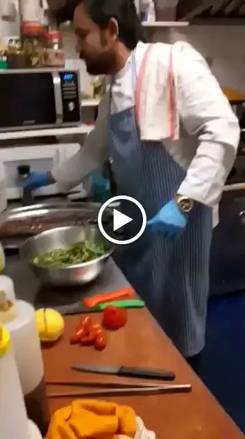 Choni Mezedopoleio Restaurant_Varybóbi_slider_image_2