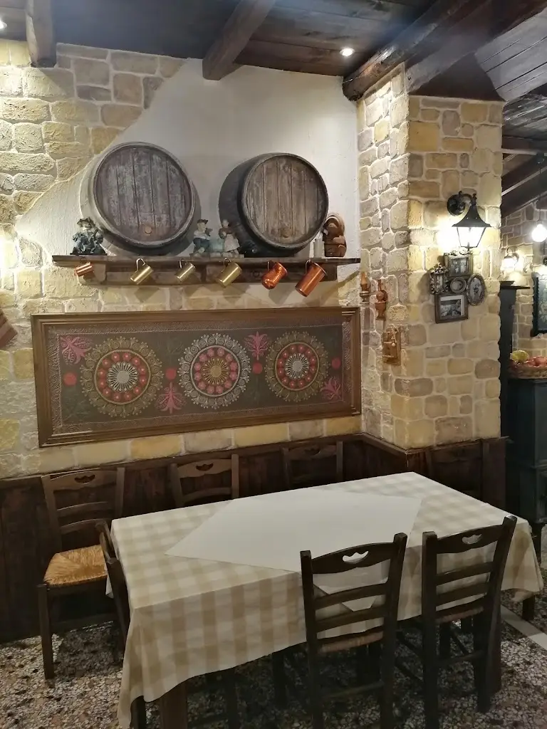 Ταβέρνα Κωνσταντίνας_Varnávas_slider_image_3