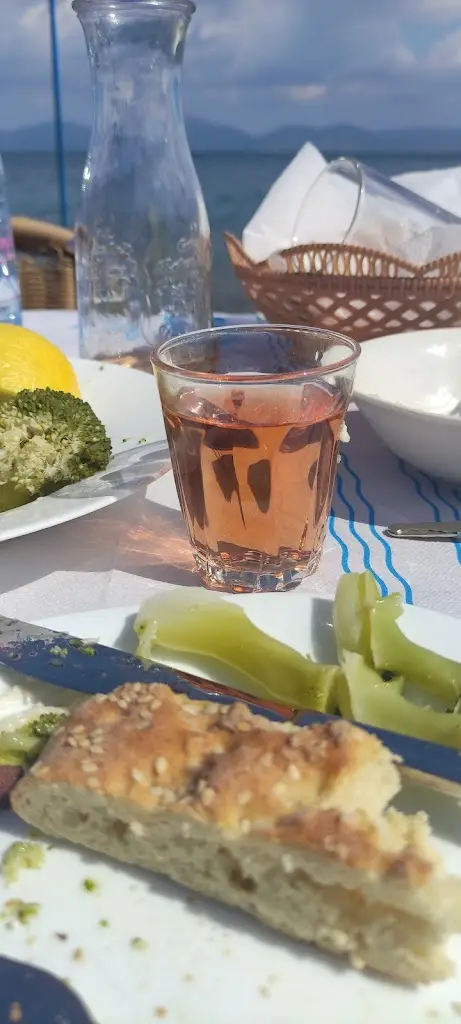 Menü_In the Wave_Varnávas_Bild_6