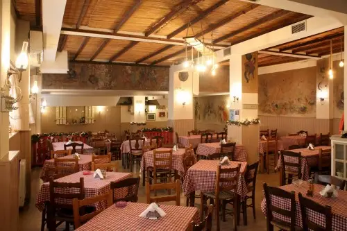 Mavros Gatos Restaurant in Varnávas