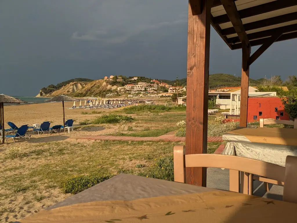 Anat Ralbag_MISTRAL_Ágios Stéfanos_avis