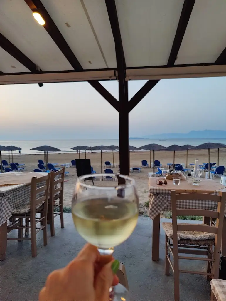 MISTRAL_Ágios Stéfanos_slider_image_3