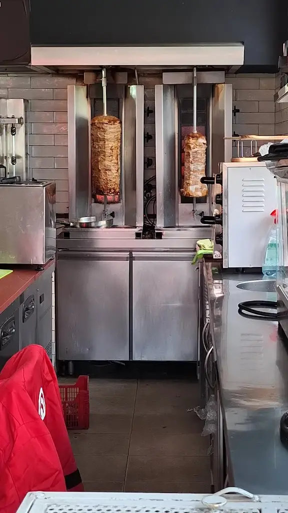 ΠΑΜΕ ΤΣΙΤΣΟ ΨΗΤΟΠΩΛΕΙΟ_Távros_slider_image_2