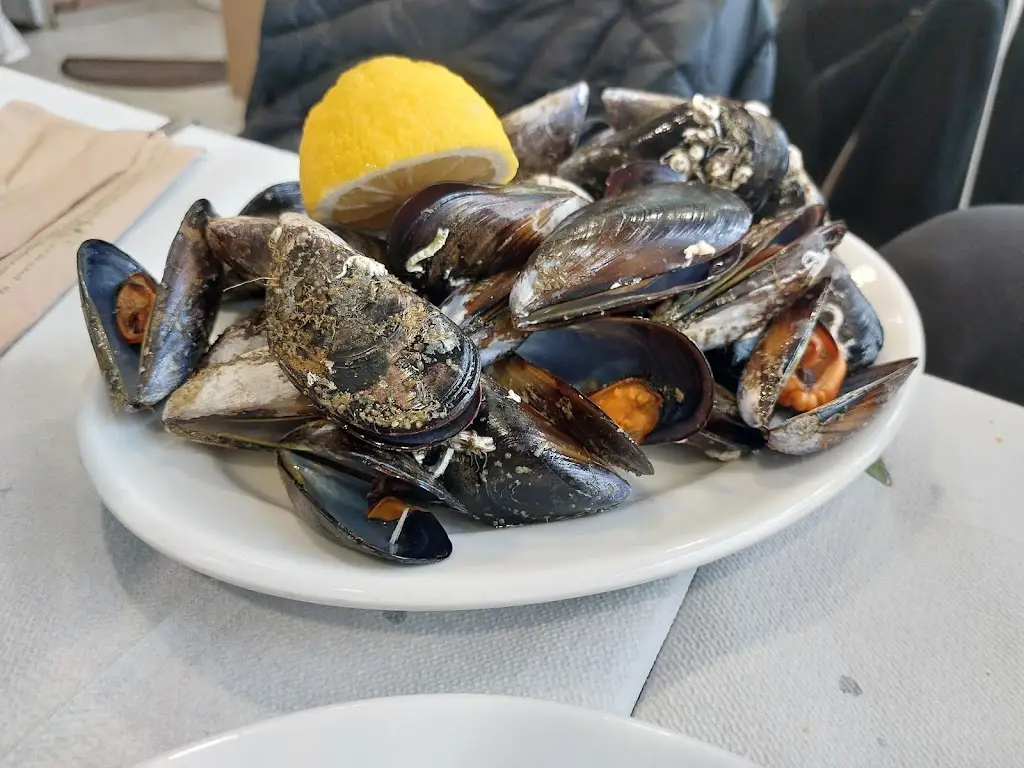 Ταβέρνα Μόσχος_Távros_slider_image_2