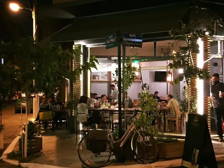 O Podilatos Restaurant in Távros