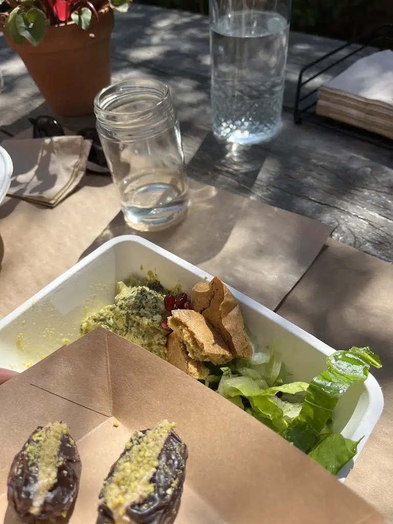 Aistė Diržiūtė Rimkė_City Bliss_Távros_Bewertung