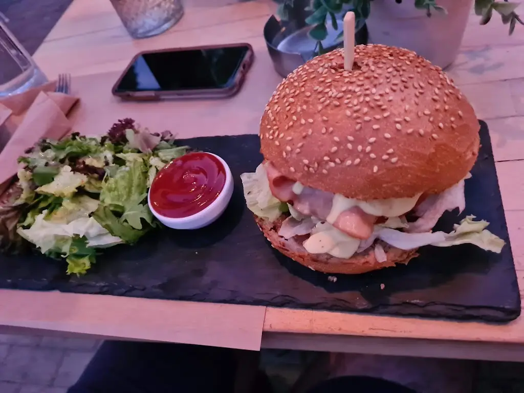 Menu_M project_Távros_imagen_1