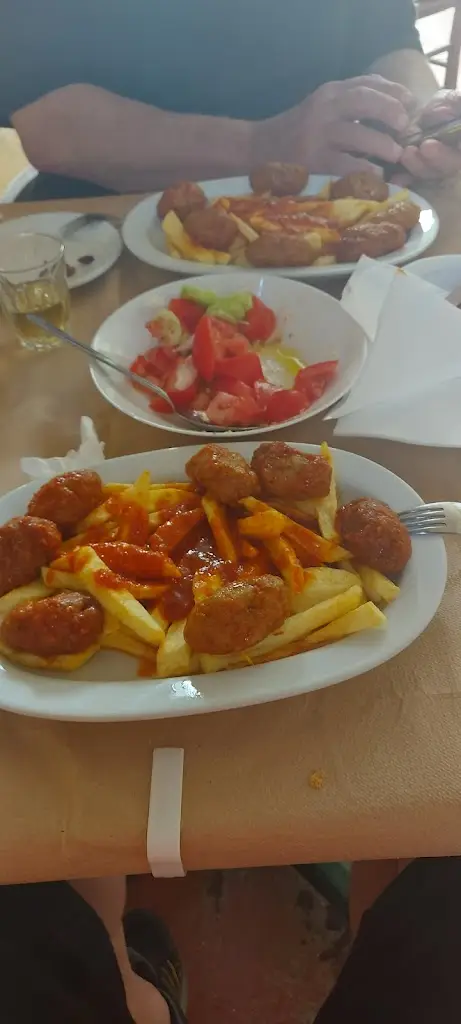 Menü_Εν Πάτραις_Távros_Bild_3