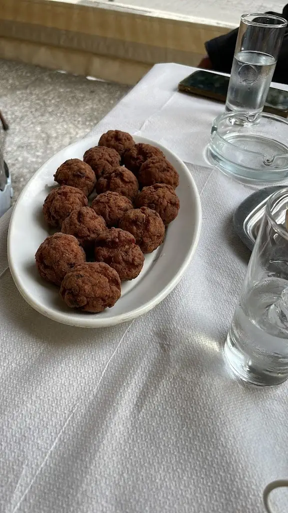 Menü_Εν Πάτραις_Távros_Bild_7