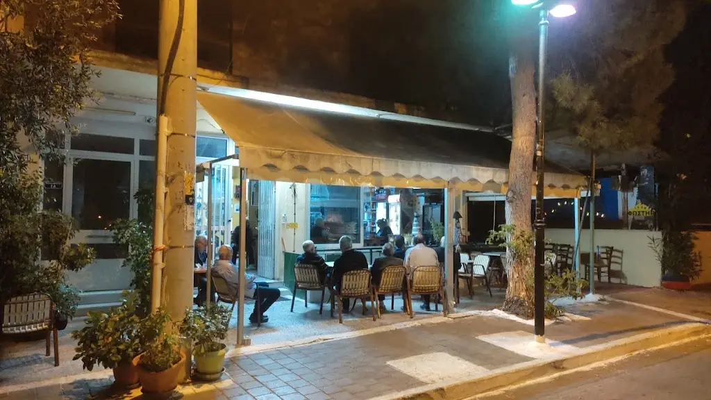 Εν Πάτραις Restaurant in Távros