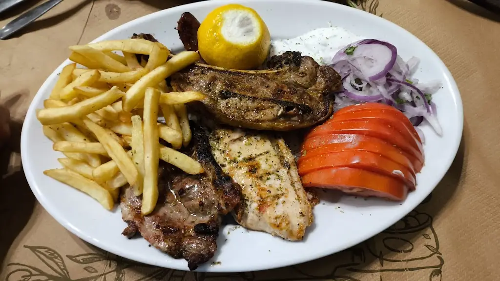 ΟΔΟΣ ΘΡΑΚΗΣ - Ψητοπωλείο_Távros_slider_image_2