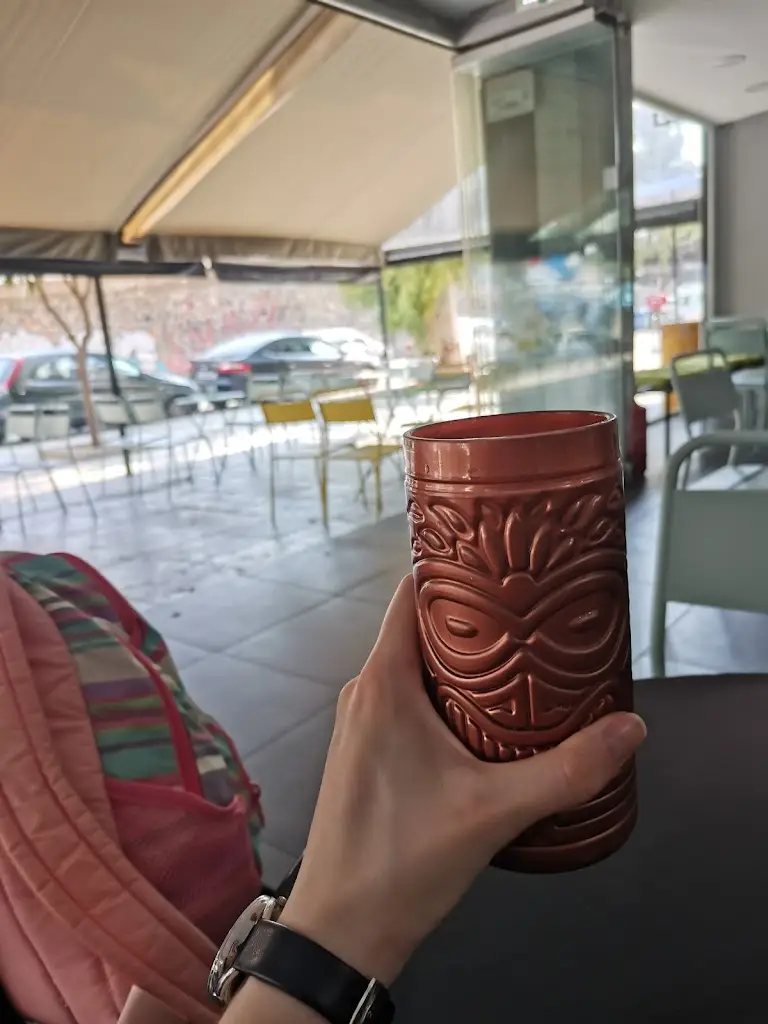 Ксенія Дворник_Lemourios cafe bistro_Távros_Bewertung