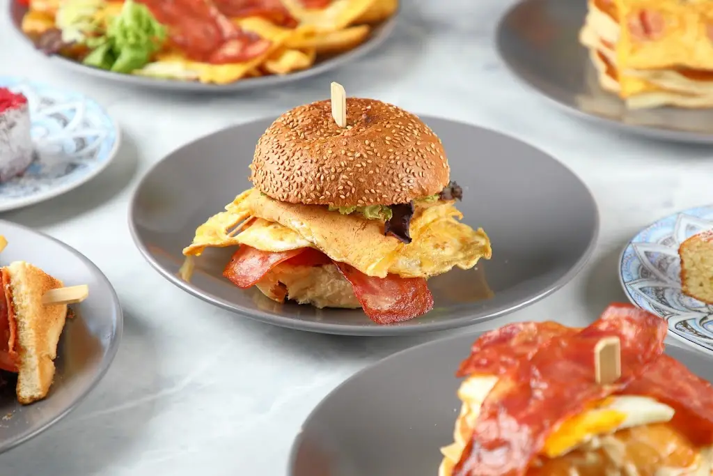 Lemourios cafe bistro_Távros_slider_image_2