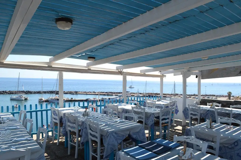 Taverna Dimitris Restaurant in Vlycháda