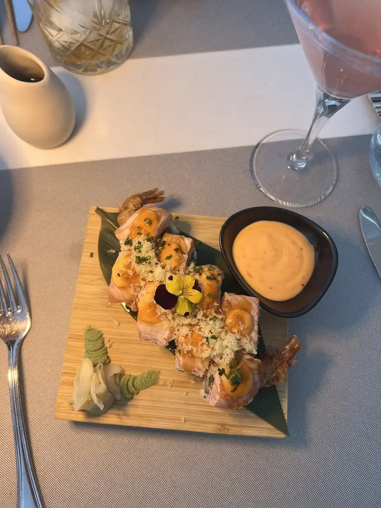 mckinleigh rutledge_Moorings_Vouliagméni_Bewertung