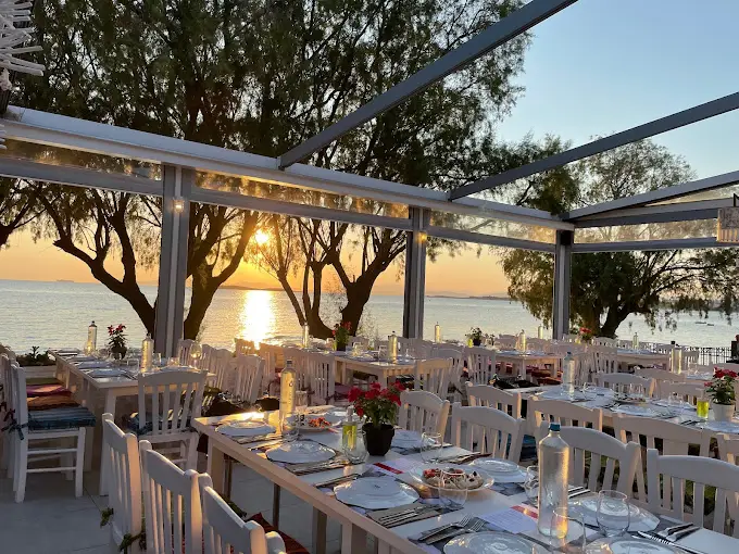 Agora Riviera Restaurant Restaurant in Vouliagméni