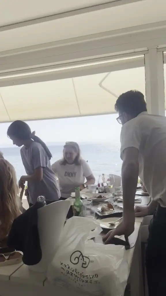 Corey Barnard_Garbi Restaurant_Vouliagméni_Bewertung