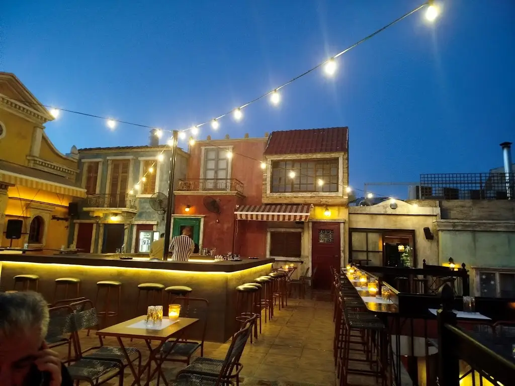 Βύρωνος Πολιτεία_Výronas_slider_image_1