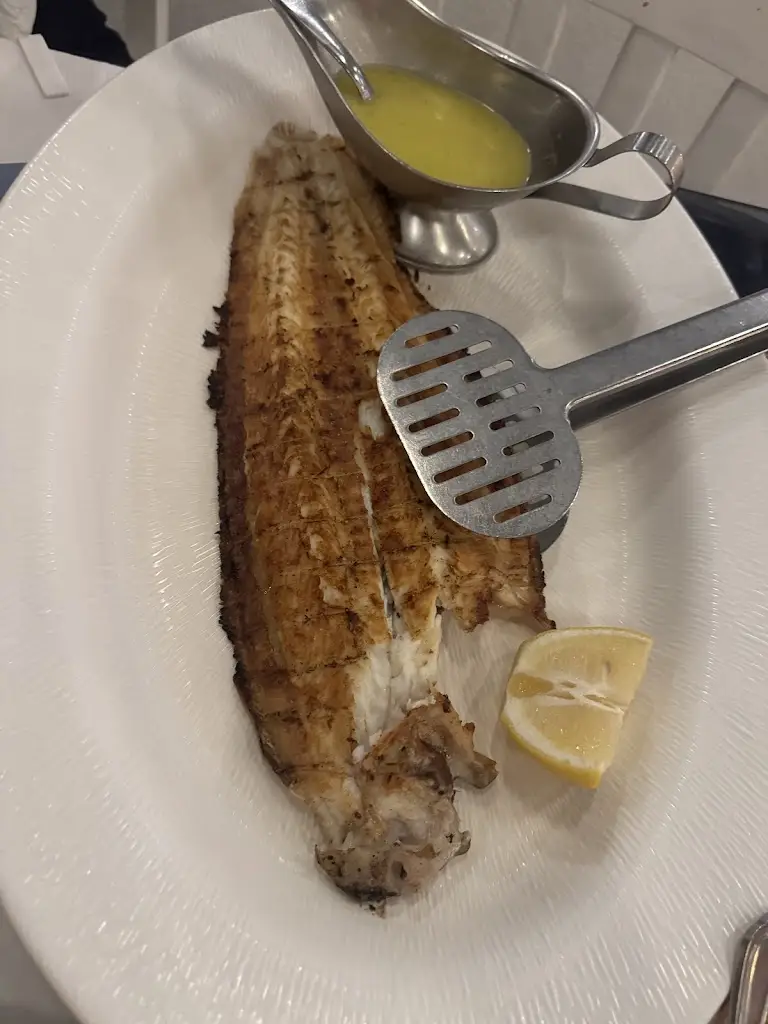 AURA R_Nisiotissa | Taverna - Vrilissia_Vrilissia_review