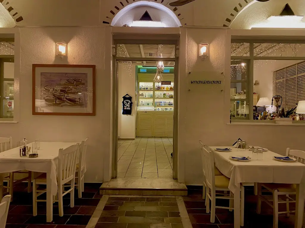 Nisiotissa | Taverna - Vrilissia Restaurant in Vrilissia