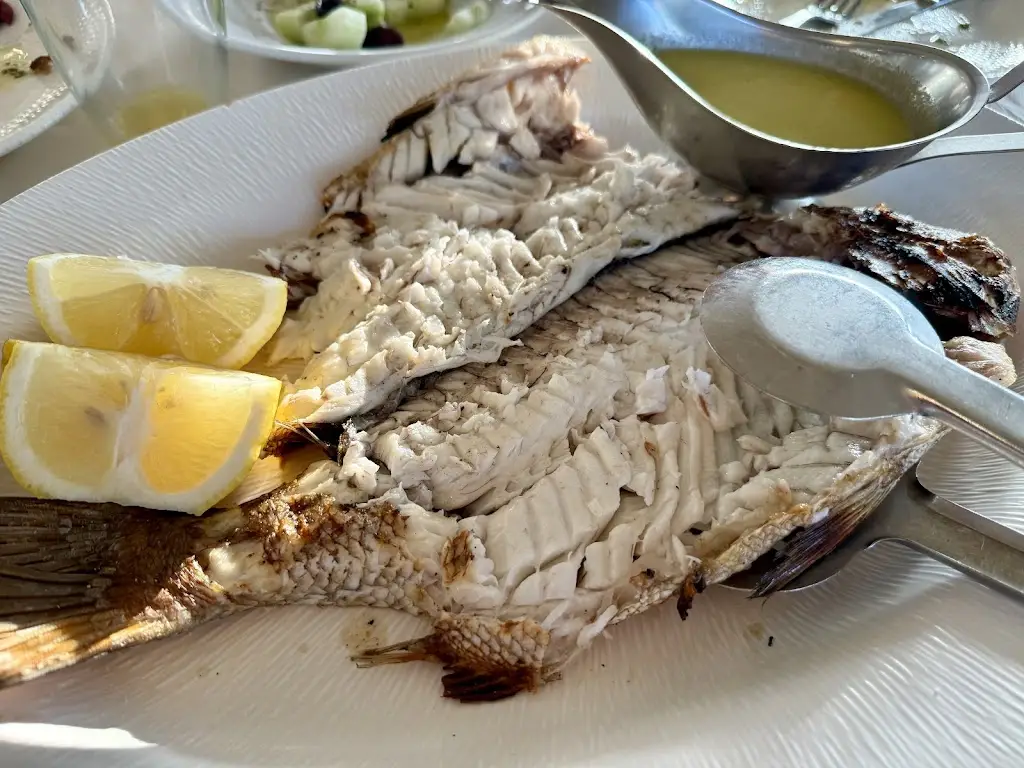 Nisiotissa | Taverna - Vrilissia_Vrilissia_slider_image_3